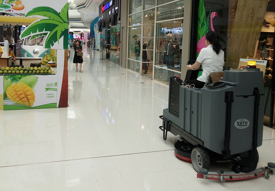 江西大型清潔設備多功能洗地機和電動<a href=http://m.fulhamtarts.com target=_blank class=infotextkey>掃地車生產廠</a>
